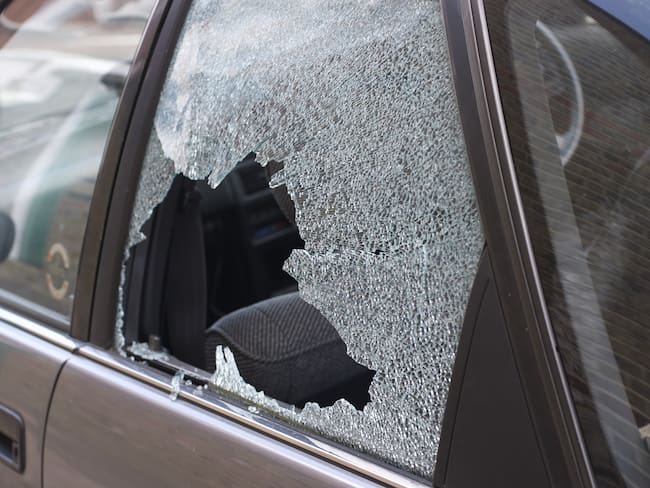 Un juez de control de garantías impuso medida de aseguramiento privativa de la libertad en centro carcelario a cinco presuntos integrantes de una red de “rompevidrios”.