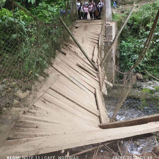 Caída del puente en zona rural de Ciénaga/ Cortesía
