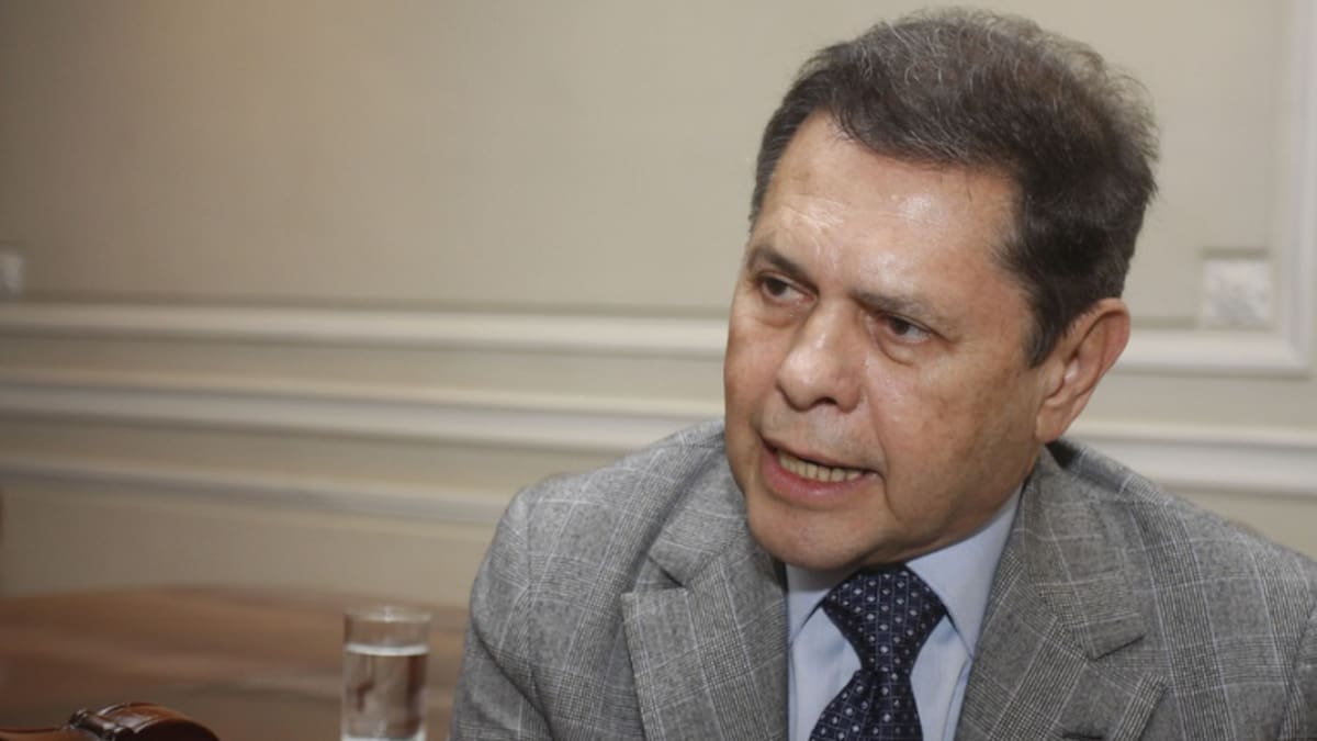 Salidas clandestinas: Carlos Mattos busca principio de oportunidad y propone obra social