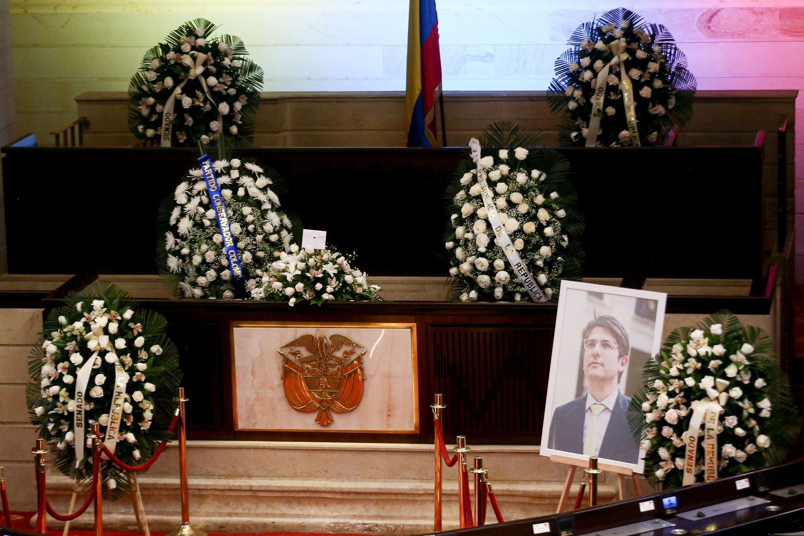 Salón elíptico del Congreso de la República donde permanece el féretro del precandidato presidencial Miguel Uribe Turbay. (Colprensa - Lina Gasca)