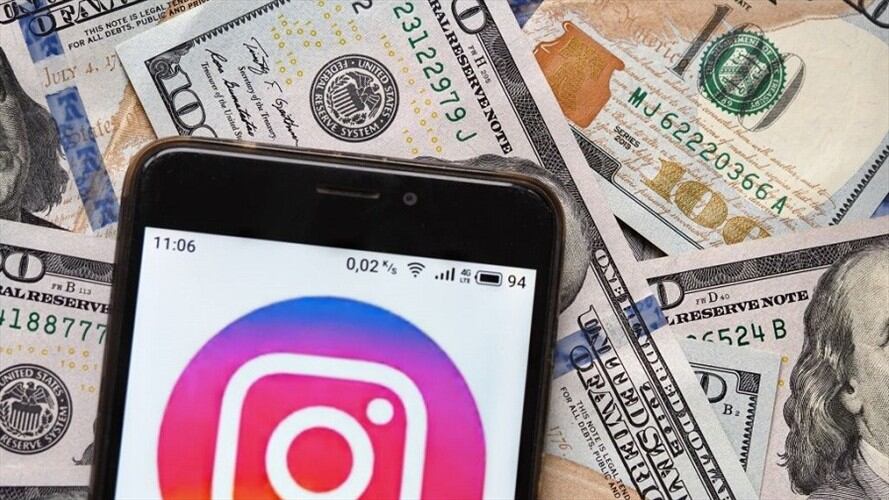 los usuarios que tienen cuenta verificada o tienen al menos 10.000 seguidores pueden añadir enlaces a sus historias. Foto: Getty Images.