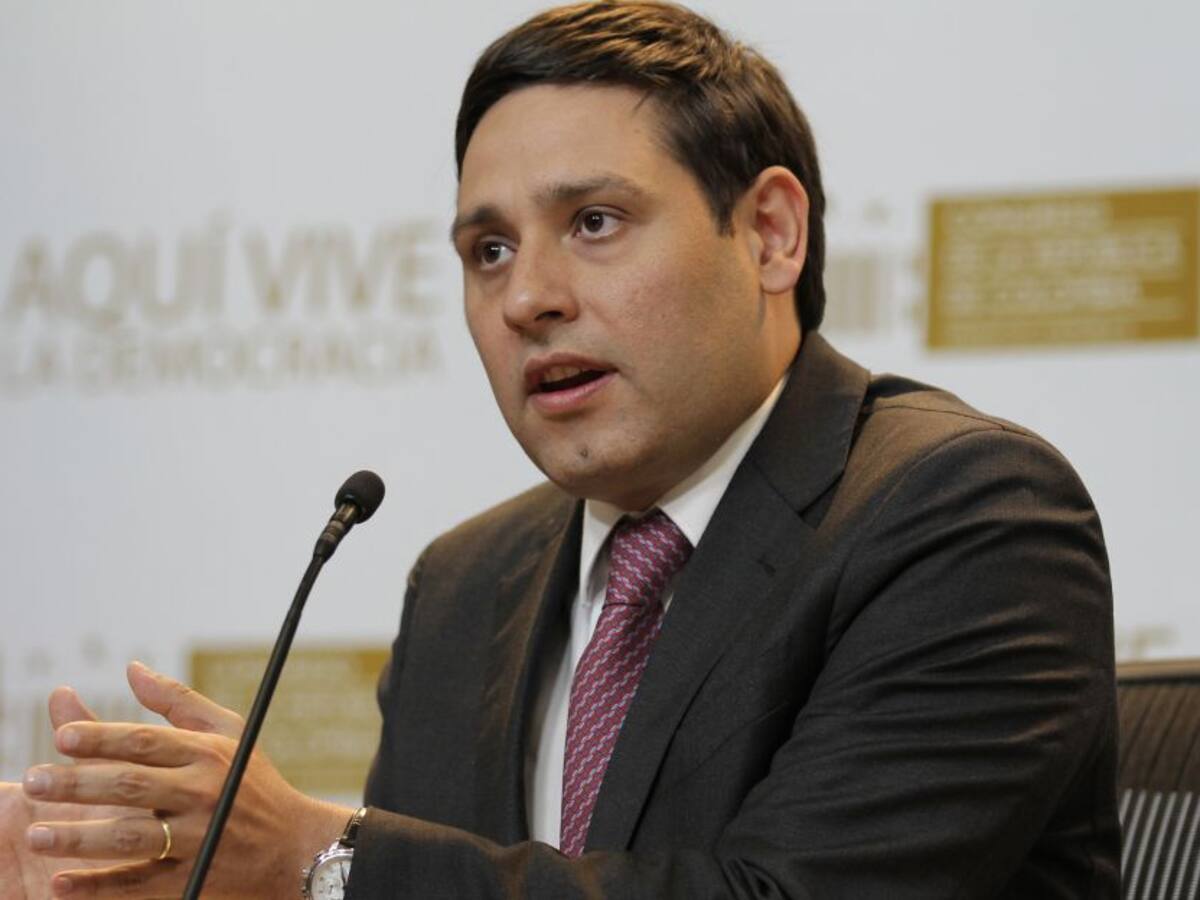 Es un ahorro de 4 billones de pesos: Lizcano ante nueva directiva de austeridad