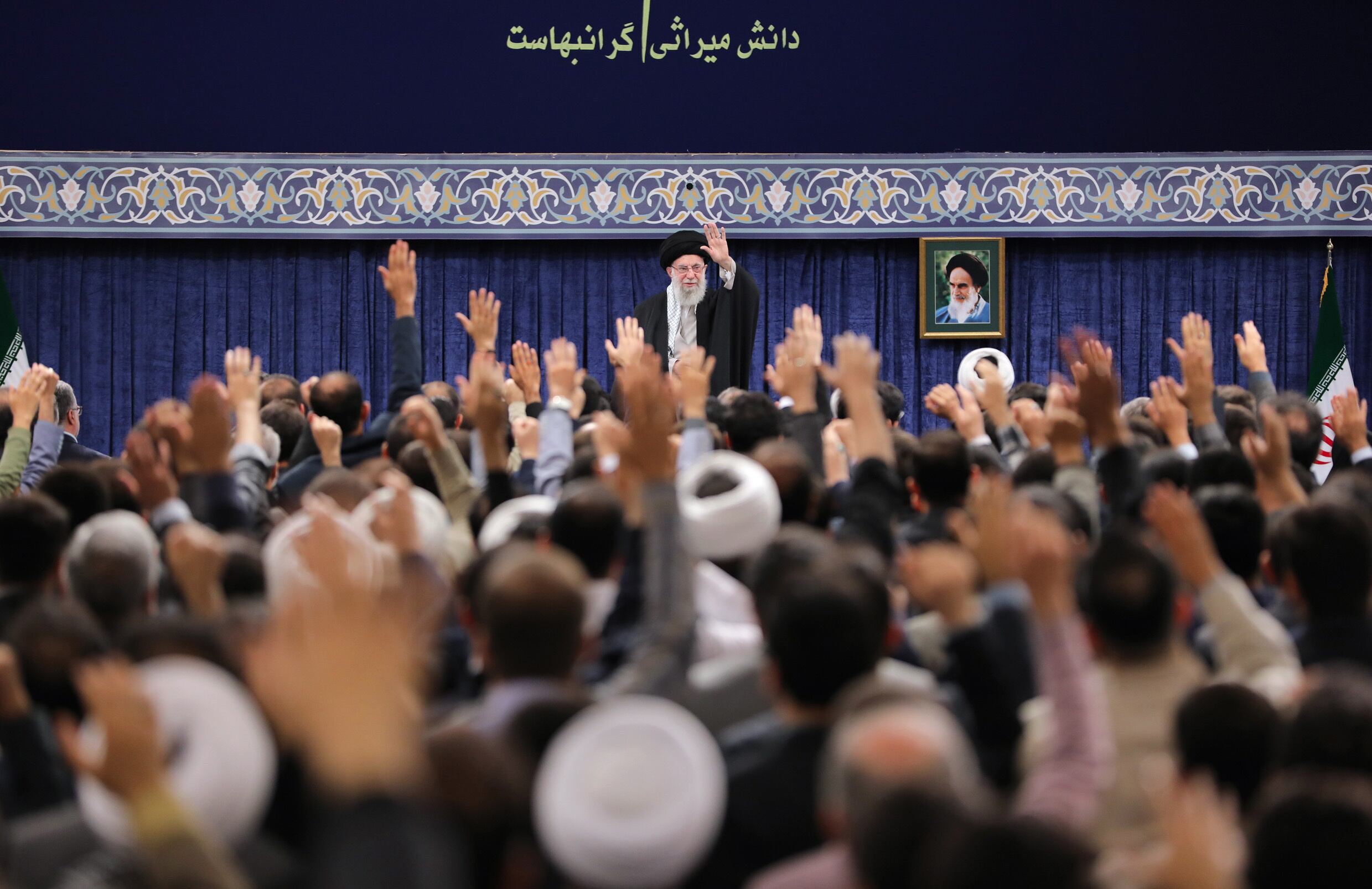 Iraníes en las calles de Teherán. I Foto: EFE/EPA.