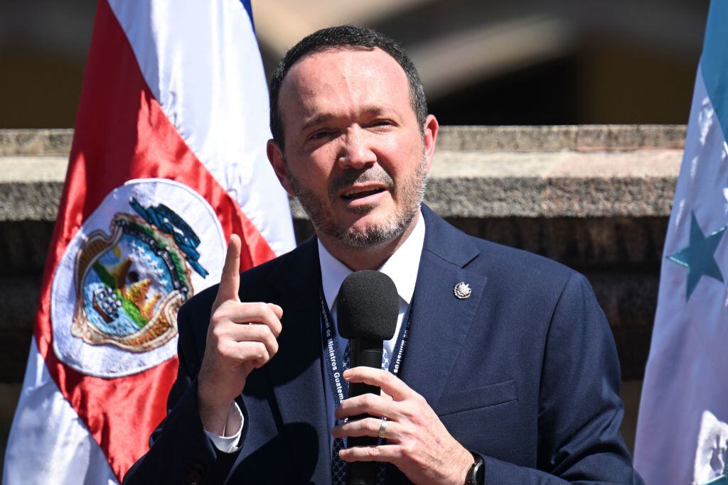 Gustavo Villatoro, ministro de Justicia y Seguridad de El Salvador. Foto: Johan Ordóñez / AFP vía Getty Images