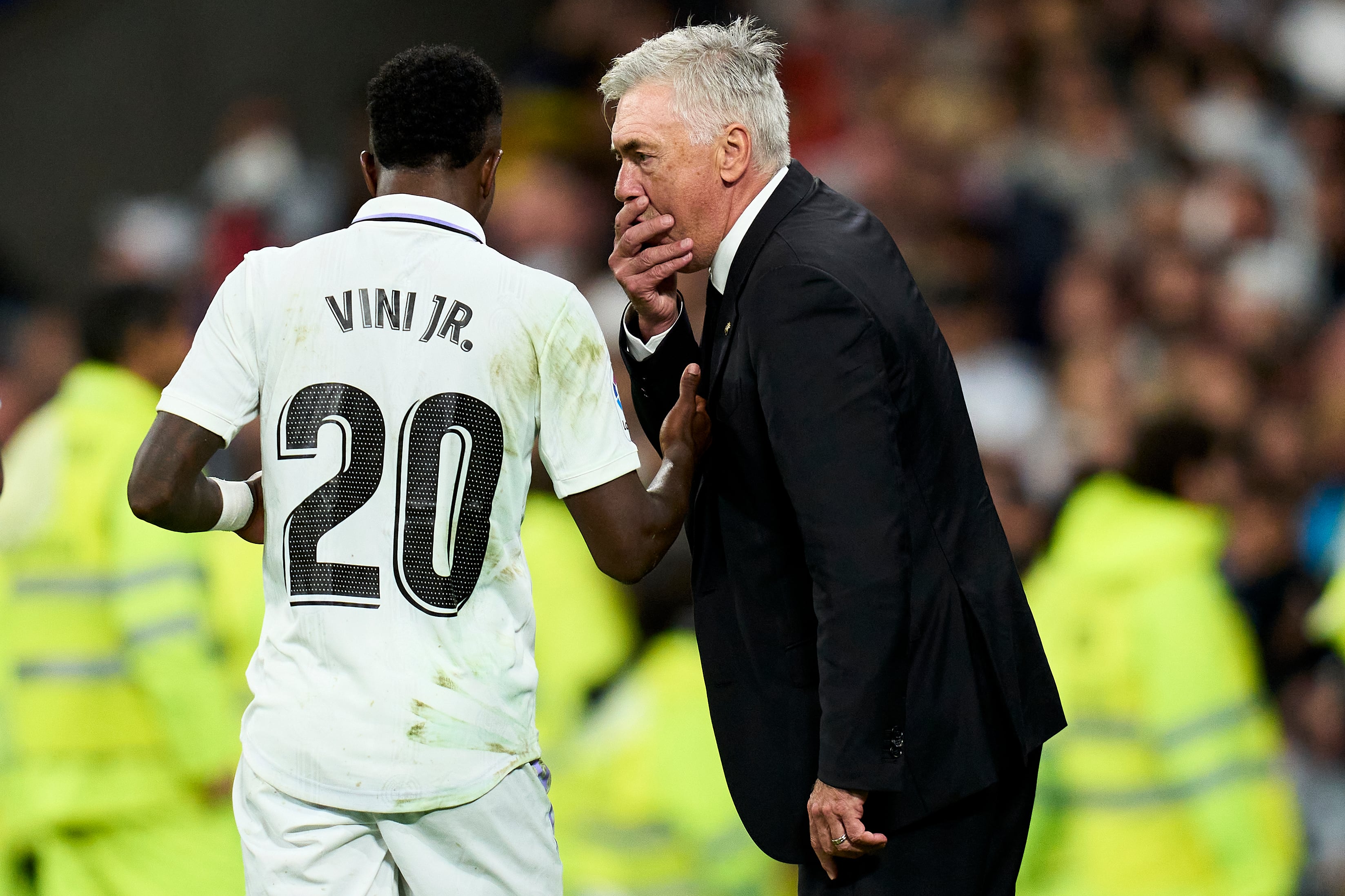 Vinicius Junior junto a Carlo Ancelotti en el Real Madrid. Foto: Getty