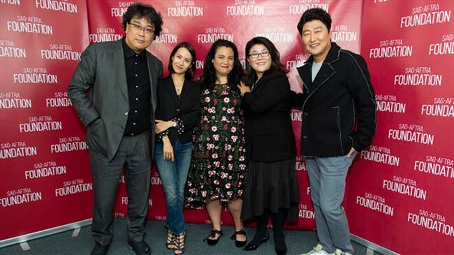 "Parásitos" supera a "Dolor y gloria" en Globo de Oro a mejor filme extranjero. Foto: Getty Images