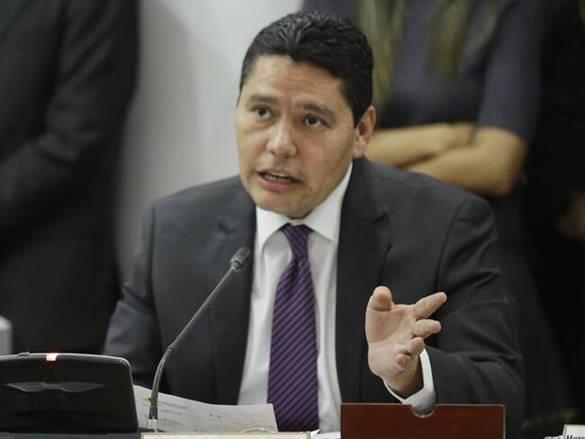 No es cierto que con la fumigación se va a erradicar la hoja de coca: Harry González