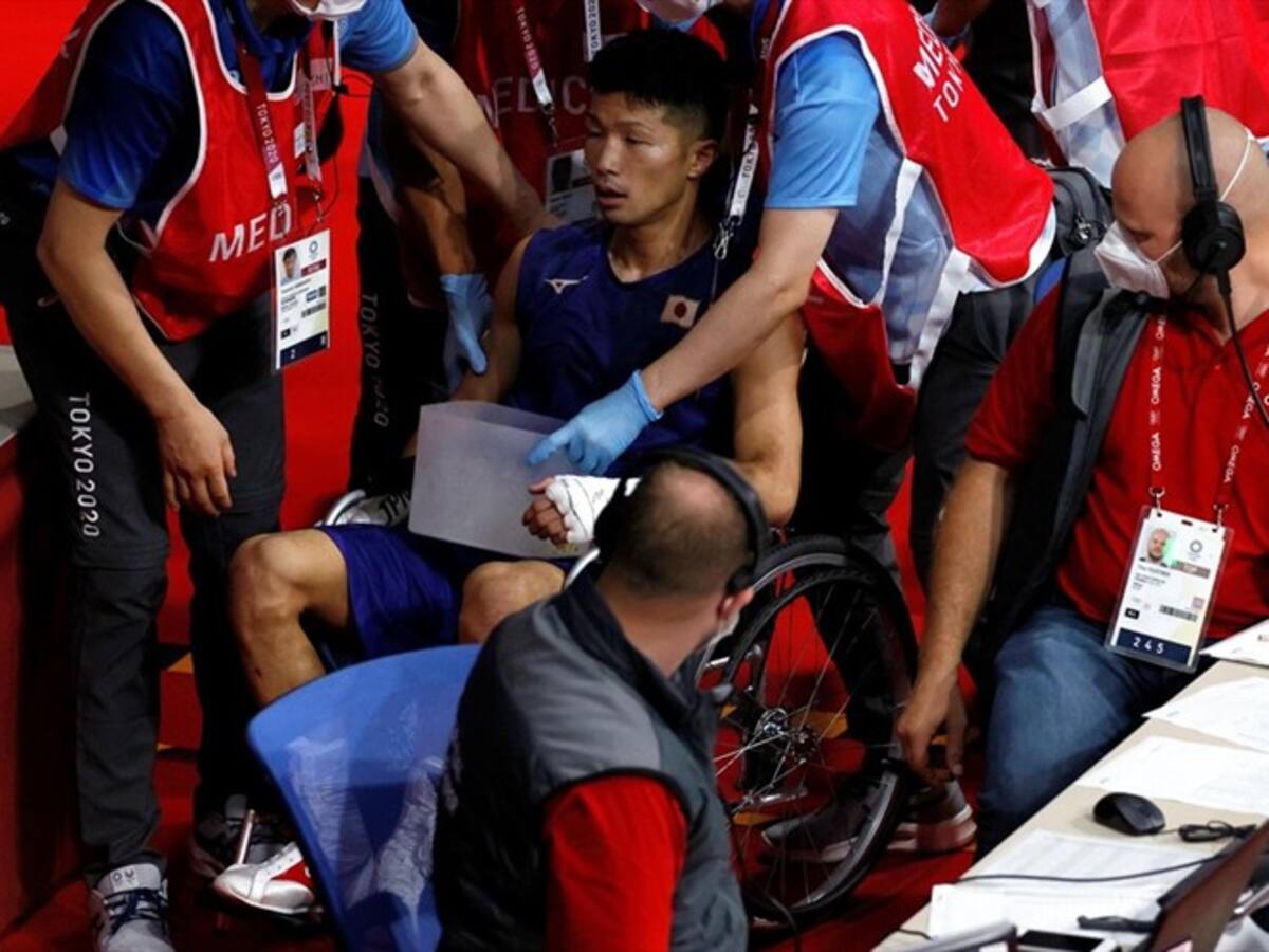 Comité Japonés de Boxeo justificó la salida de Ryomei Tanaka en silla de ruedas