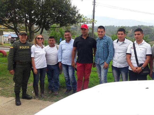 Liberan a los cuatro policías retenidos en el Cauca. Foto: Cortesía Policía Nacional