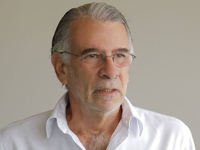 Eduardo Verano de la Rosa advirtió que la crisis en el sistema eléctrico de la Región Caribe cada vez se agudiza más. Foto: Gobernación del Atlántico