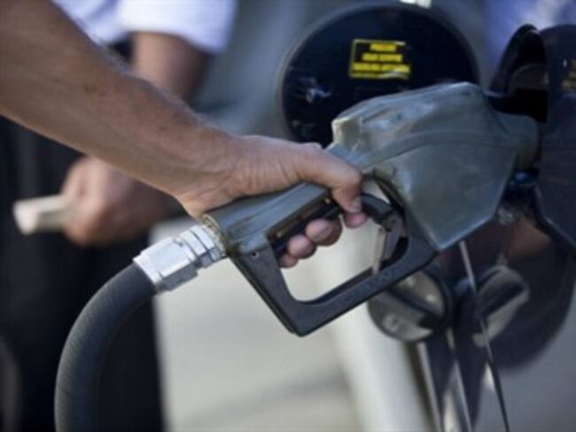 Precio de la gasolina sube 126,9 pesos para el mes de marzo