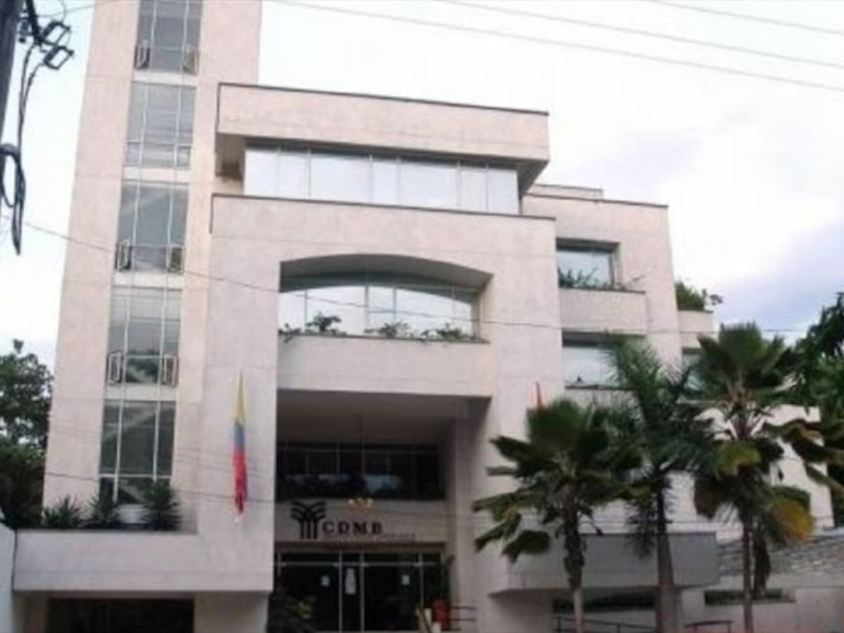 Alertan por millonaria licitación en autoridad ambiental de Bucaramanga