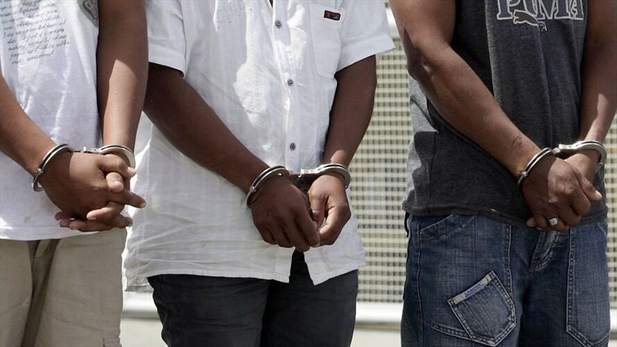 En Alicante y Murcia (España) fueron detenidos siete hombres y cinco mujeres, de nacionalidad colombiana y con edades comprendidas entre los 19 y los 45 años. Foto: Colprensa