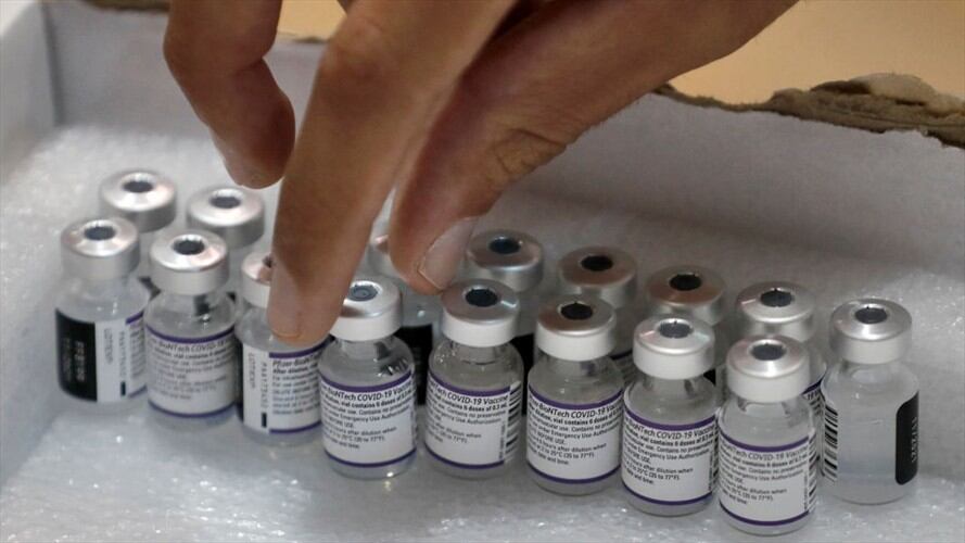 Segunda dosis de Pfizer debe ser aplicada a los 21 días . Foto: Getty Images