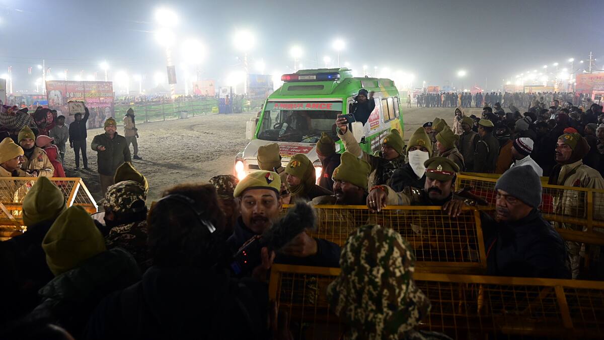 Una estampida en un peregrinaje masivo en India deja al menos quince muertes