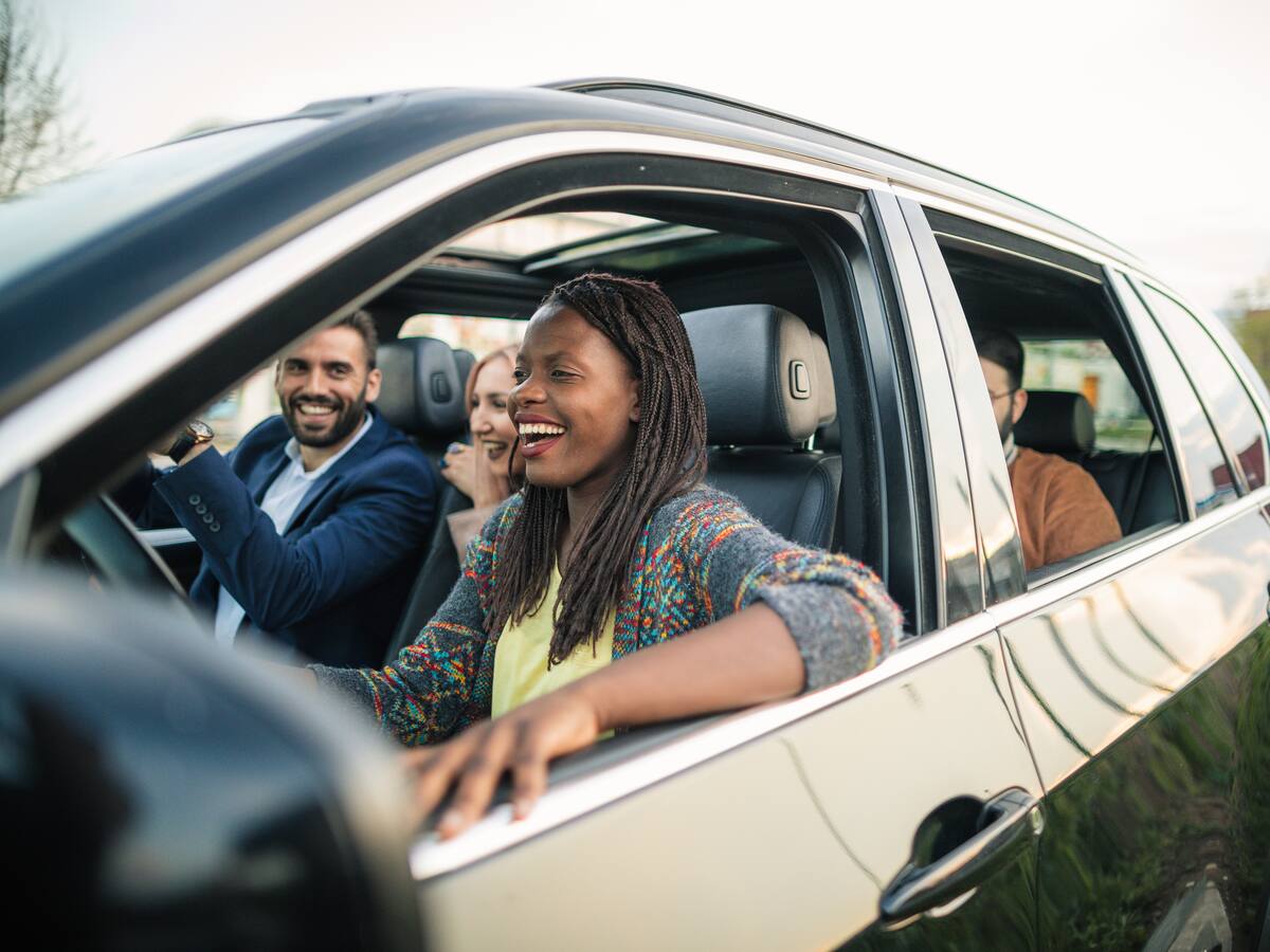 Cuánto cuesta la multa por sobrecupo Colombia 2024: cantidad de personas que pueden viajar