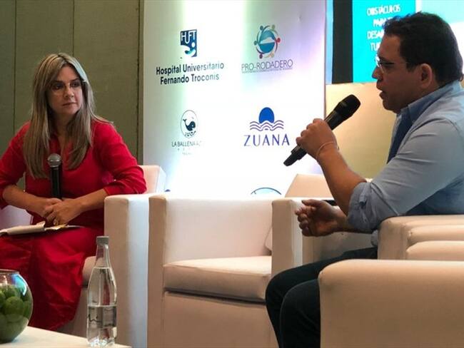 Foro W: Vicky Dávila y el alcalde de Santa Marta, Rafael Martínez.
