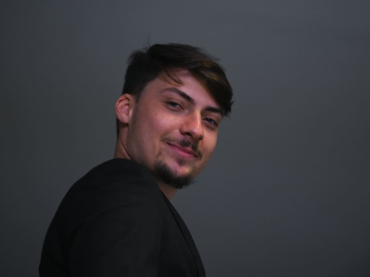 Registran domicilios de uno de los hijos de Bolsonaro por una trama de lavado de dinero