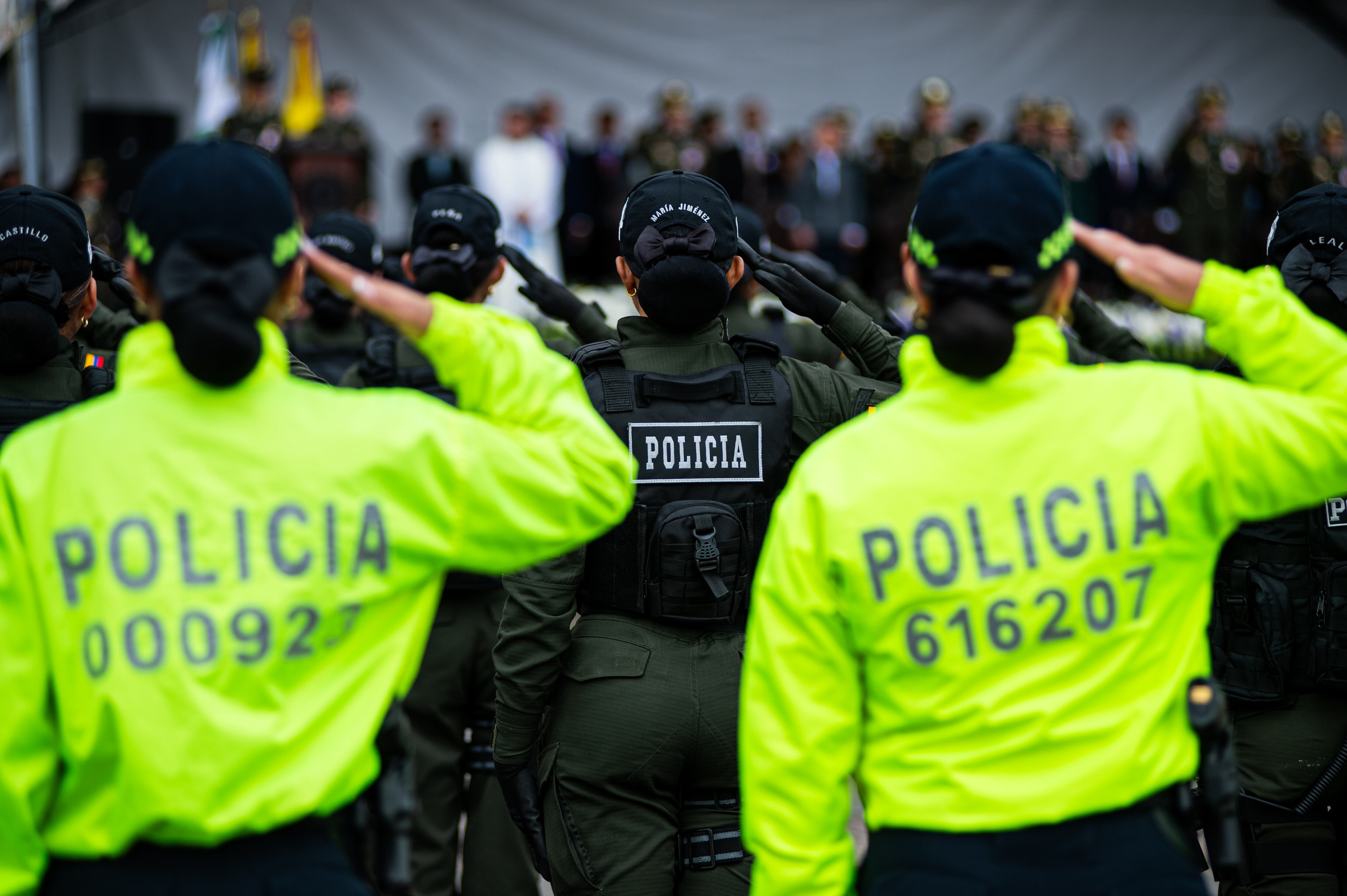 Mujeres uniformadas de la Policía Nacional, en Bogotá, Colombia (Getty Images)