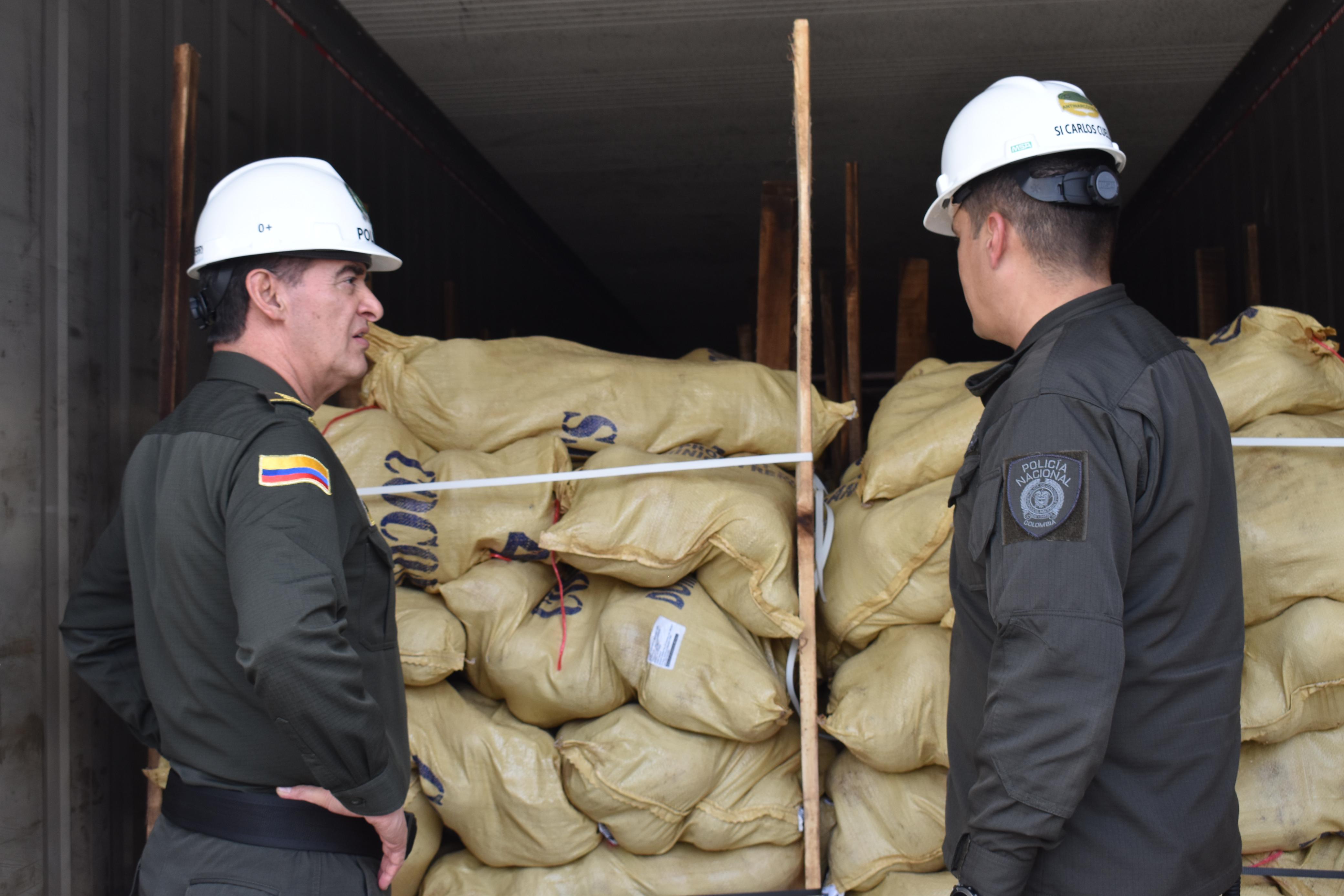 Cayó cargamento de cocaína diluido con agua de coco. Foto: Suministrada.