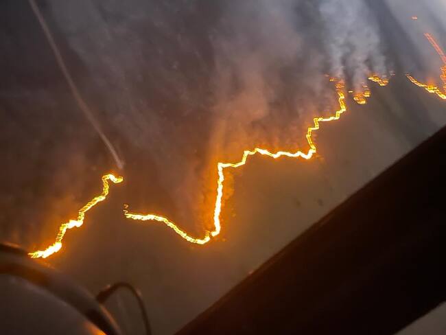 Incendio en Vichada deja más de 7 mil hectáreas afectadas. Foto: Ingenieros militares y Fuerza Aérea