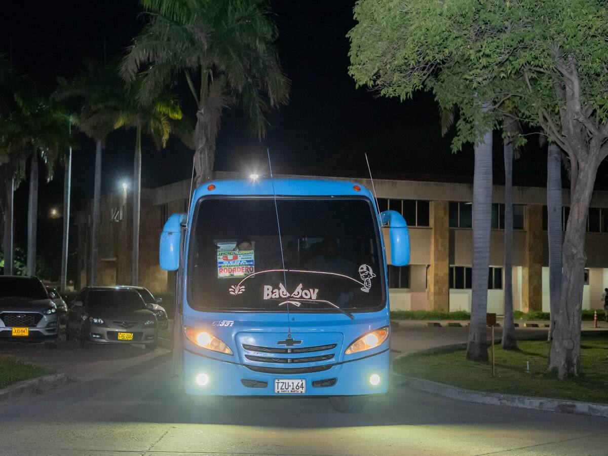 Rutas nocturnas del transporte público facilitarán traslado para estudiantes de la Unimag