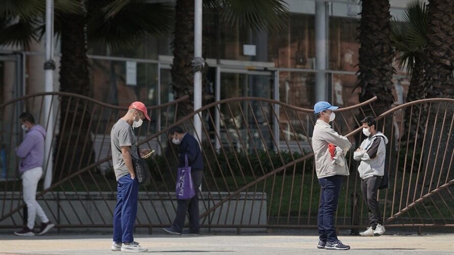 Solo el 4% respondió que tiene un familiar cercano con COVID-19. Foto: Colprensa