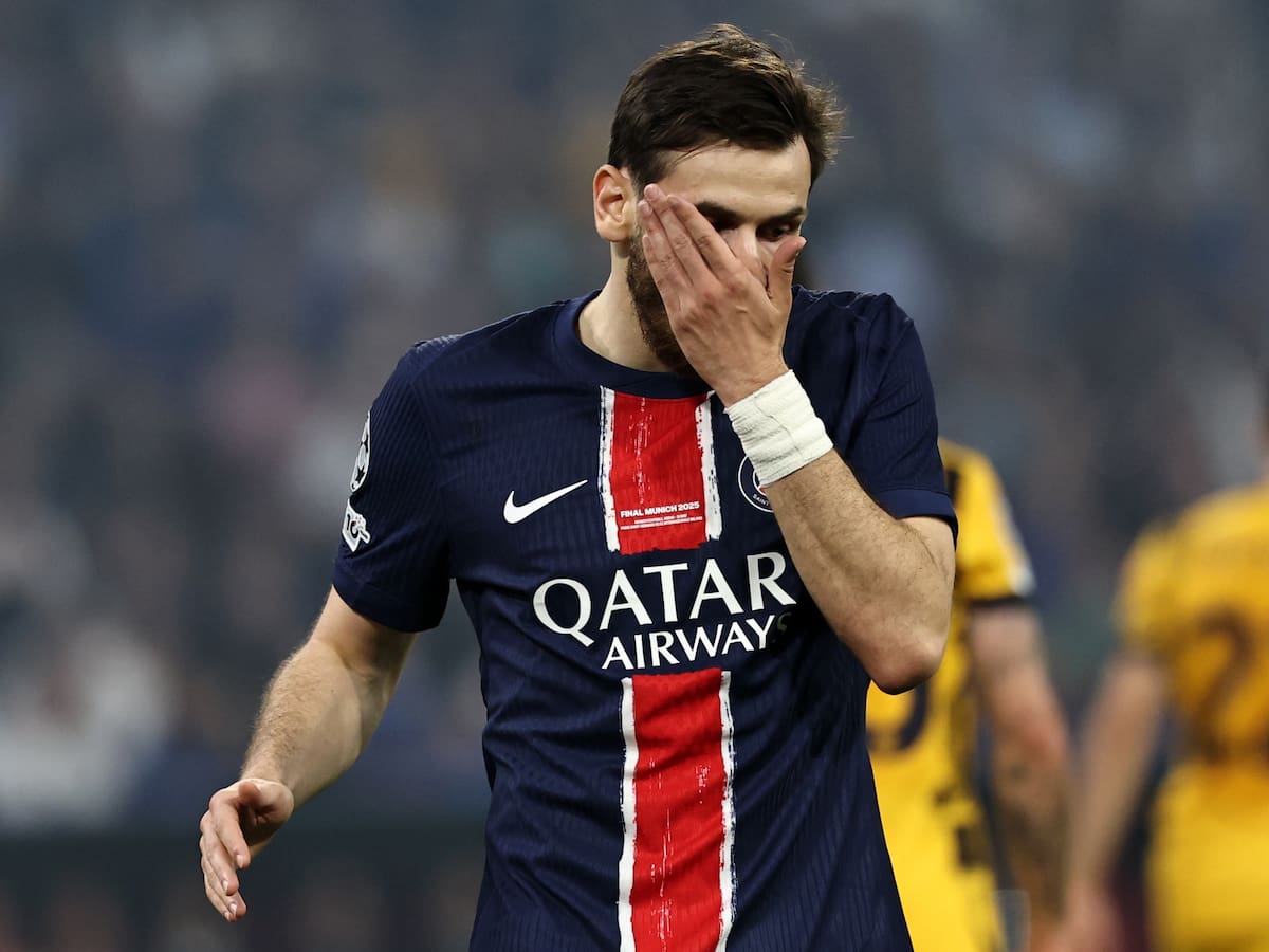 Kvaratskhelia fue asaltado en Cannes durante sus vacaciones