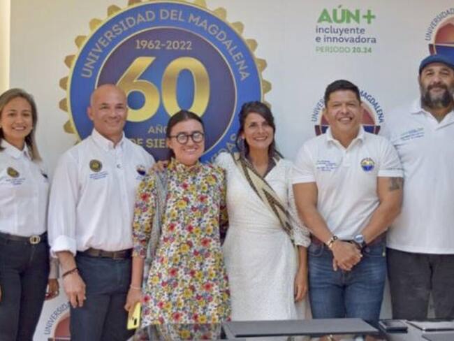 La agenda inició con una reunión, presidida por el Rector Pablo Vera Salazar/ UNIMAG