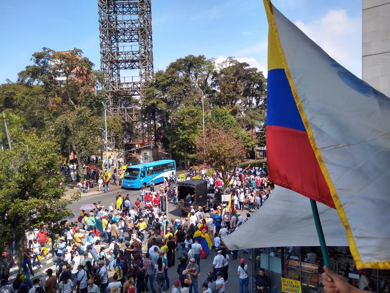 El miércoles 28 de mayo, los simpatizantes del paro nacional, harán un plantón en el Parque Caldas, en Manizales, a las 2:00 de la tarde.