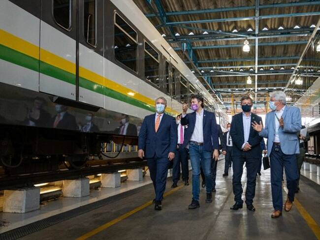 Duque firmó Confis para Metro de la 80 en Medellín. Foto: Presidencia de la República
