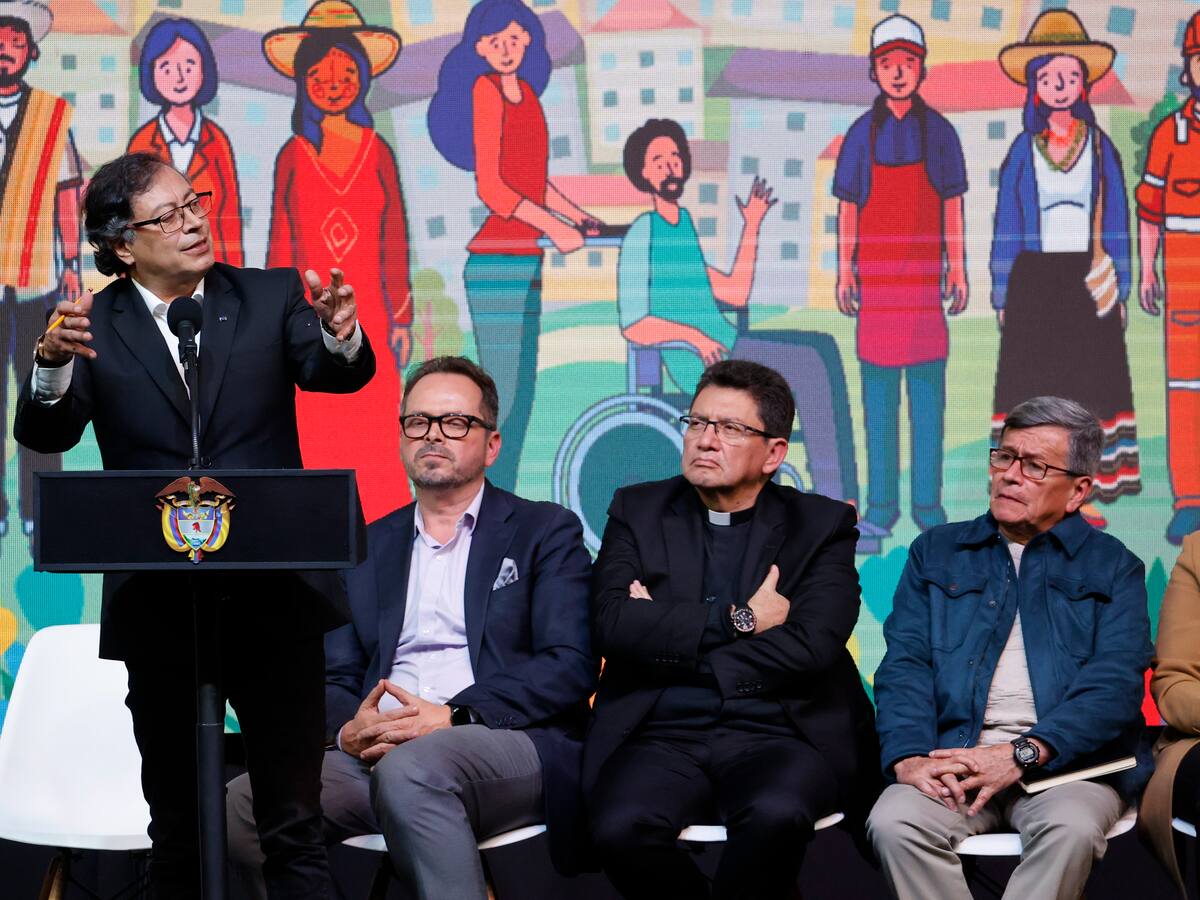 “Entendemos deseo del presidente Petro de ampliar alcance del proceso de paz”: EE. UU.