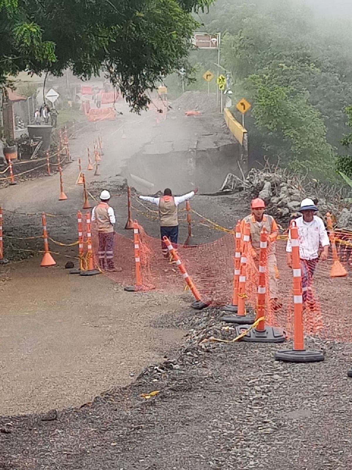 Cierre total por pérdida de la banca en Santa Barbara, Antioquia. Crédito: Redes Sociales.