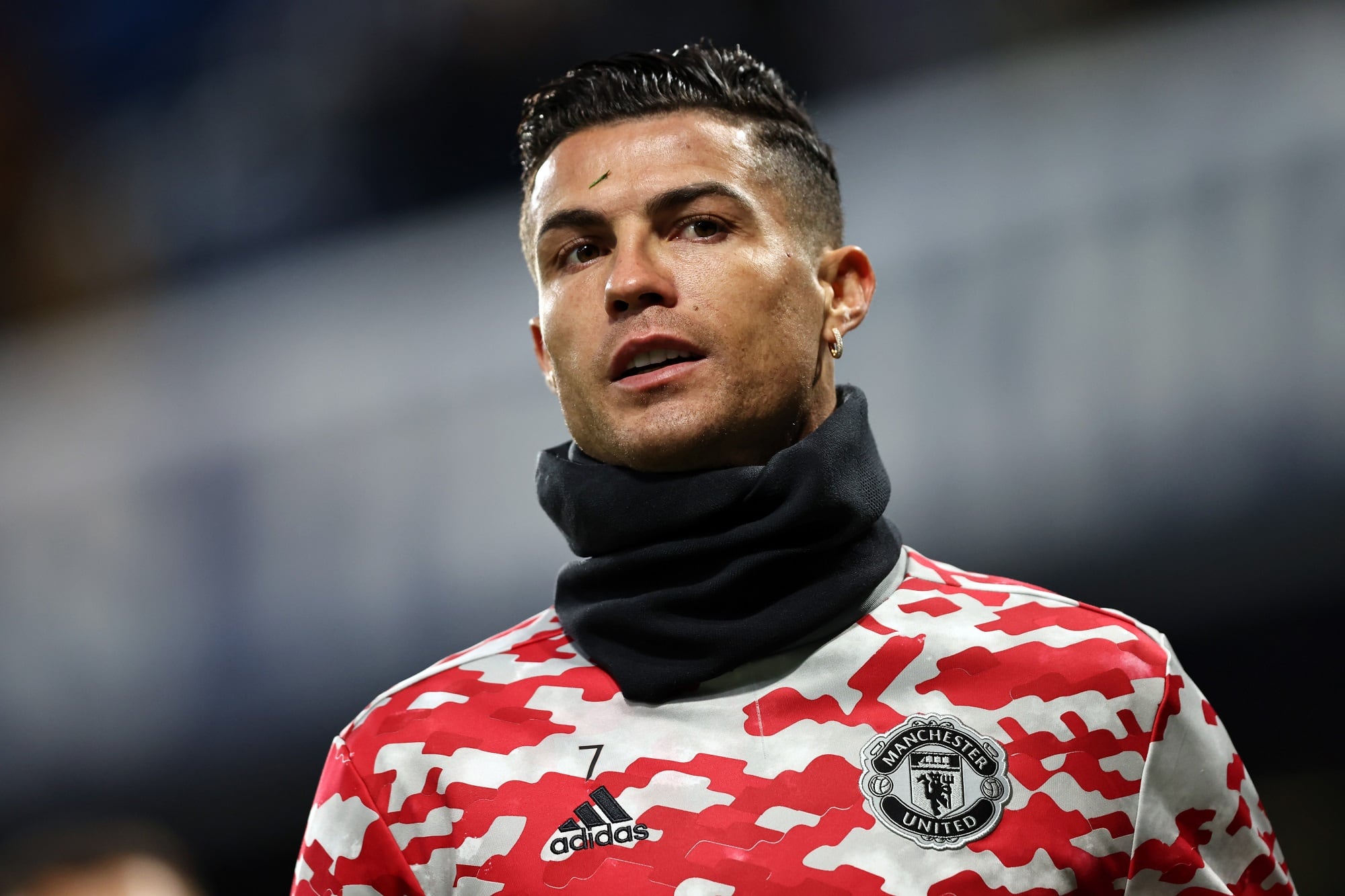 Cristiano Ronaldo en el calentamiento del Manchester United previo al partido ante el Chelsea