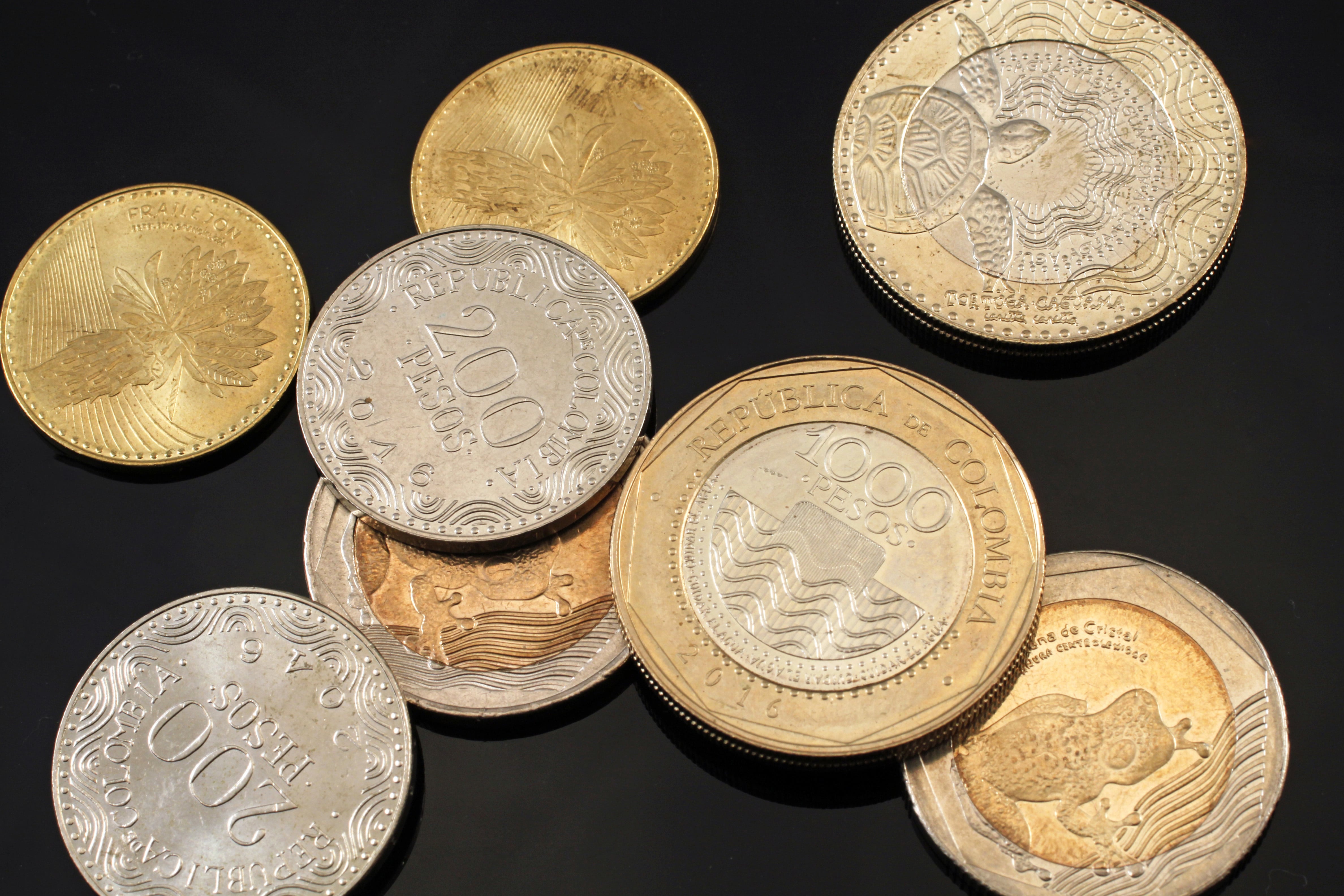Monedas colombianas (GettyImages)