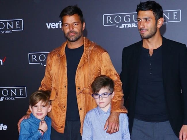 Ricky Martin, su prometido Jwan Yosef y sus hijos Matteo y Valentino. Foto: Bang Media