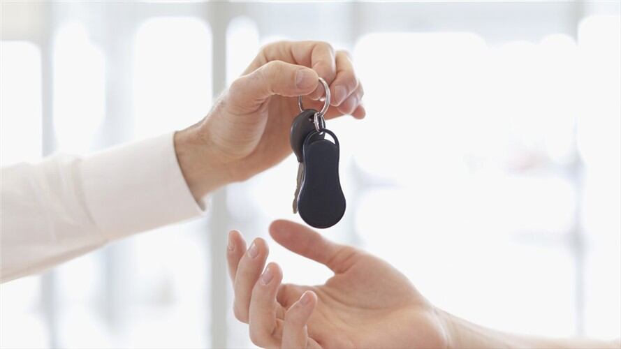 Le explicamos las cosas que debe tener en cuenta cuando realice una compra de un vehículo de segunda.. Foto: Getty Images