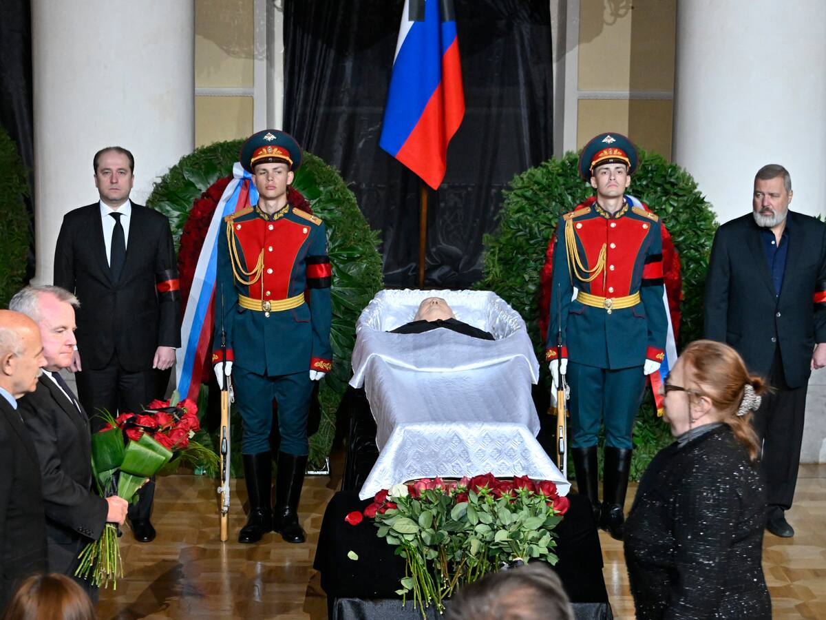 Miles de personas le dan el último adiós a Mijaíl Gorbachov en Moscú