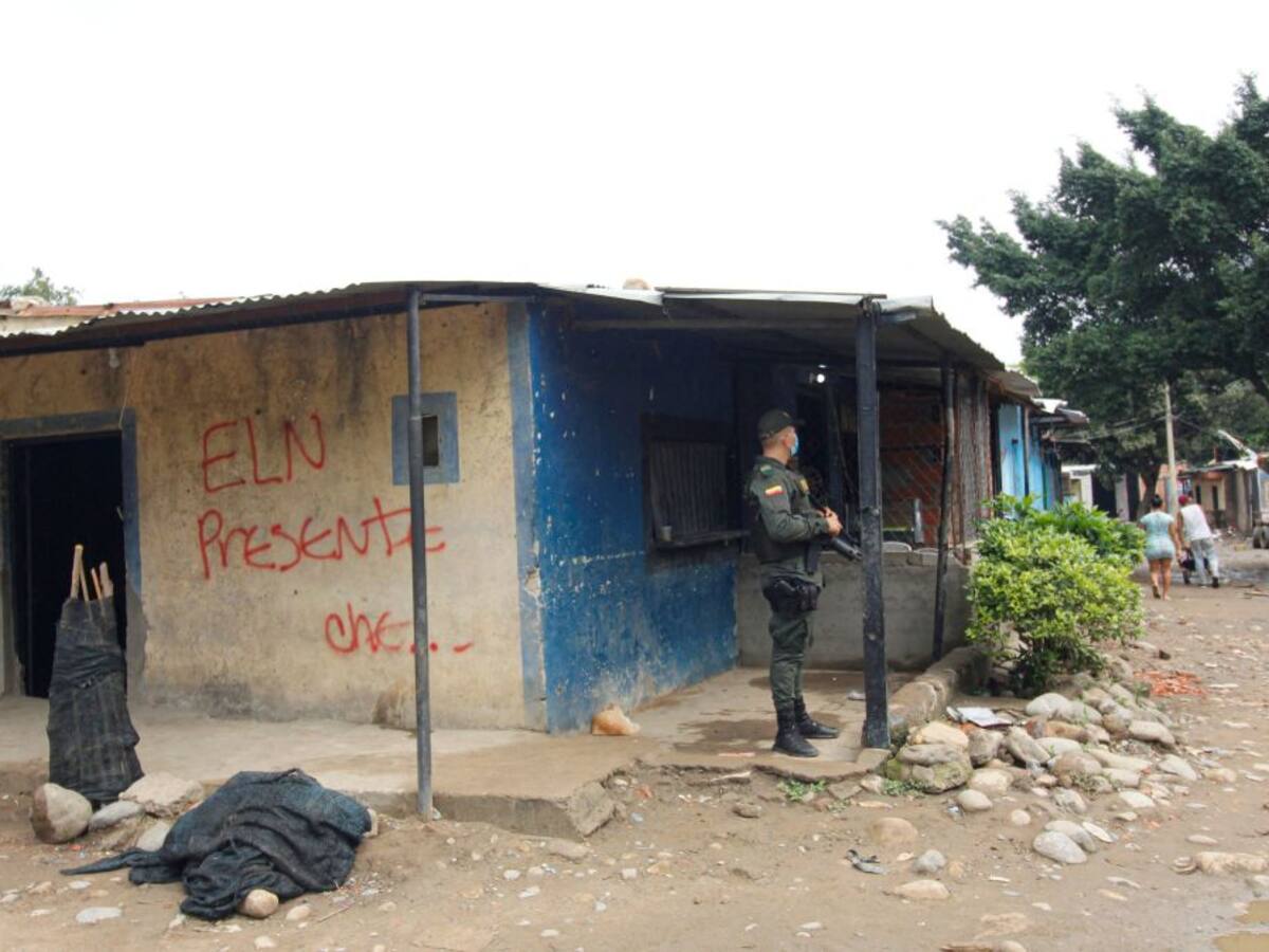Los guerrilleros y el ELN son la policía en las zonas rurales: HRW sobre la frontera colombo-venezolana