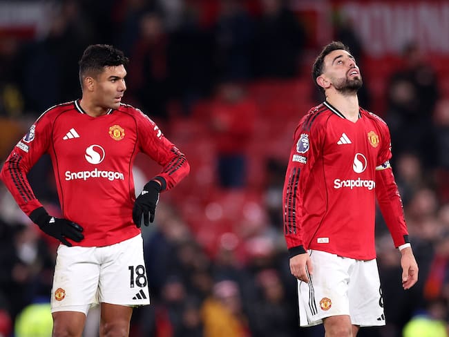 Casemiro and Bruno Fernandes tras el encuentro ante el West Ham en Old Trafford. FOTO: Alex Livesey/Getty Images