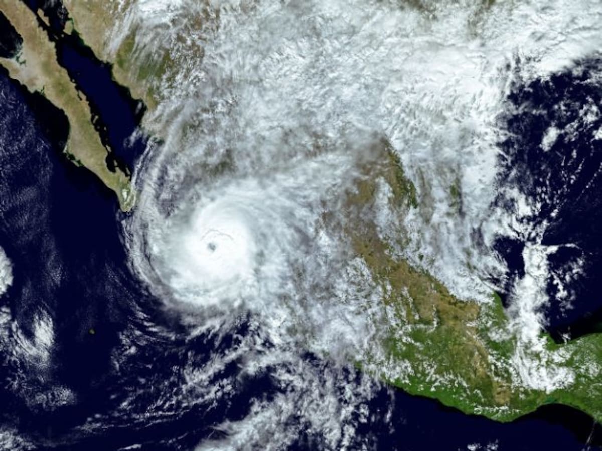 Monitorean onda tropical en el Atlántico