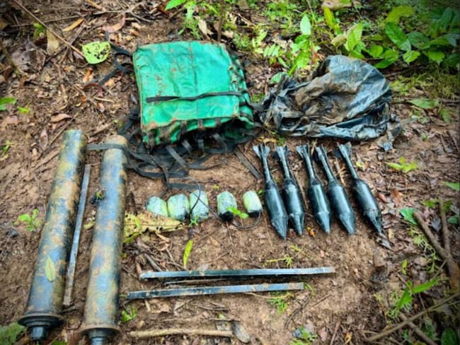 Destruyen más de una tonelada de explosivos