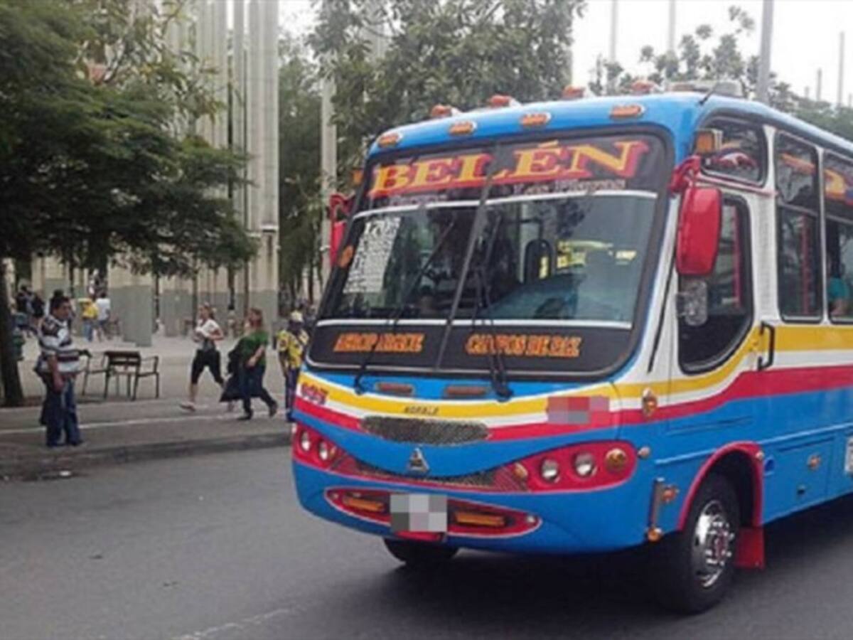 Conductores de rutas de buses del suroccidente de Medellín suspendieron actividades