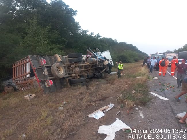 Accidente de tránsito en el kilómetro 15, en la vía Barranquilla – Santa Marta/ Ruta del Sol
