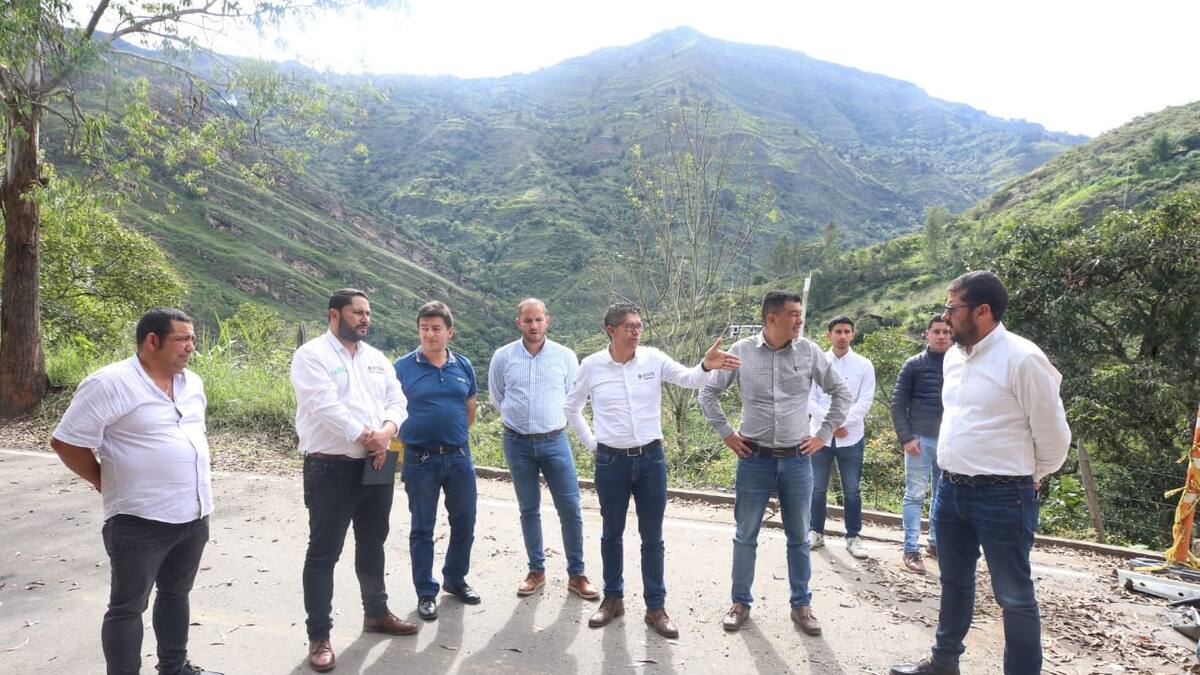 Barragán explora alternativas para recuperar movilidad entre Tiribita y Guateque