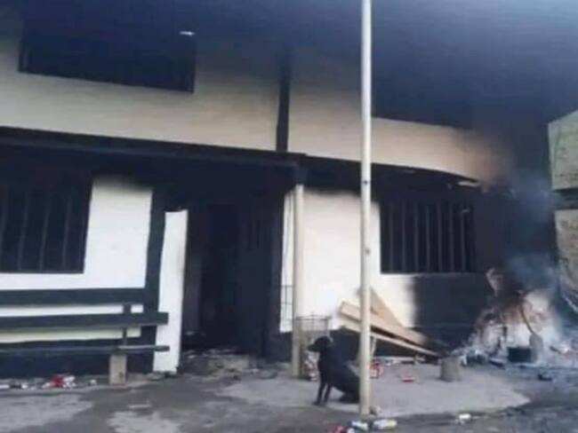 ¿Por qué asesinaron a un profesor y su familia en Landázuri, Santander?