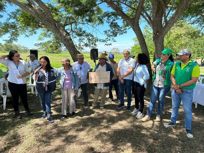 Entregadas 100 hectáreas de tierras restituidas en Salamina, Magdalena