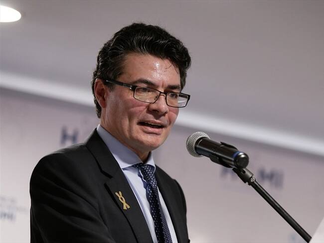 Alejandro Gaviria expresó que es necesario intensificar el control en la frontera entre Colombia y Venezuela para prevenir las enfermedades transmitidas por vectores.. Foto: