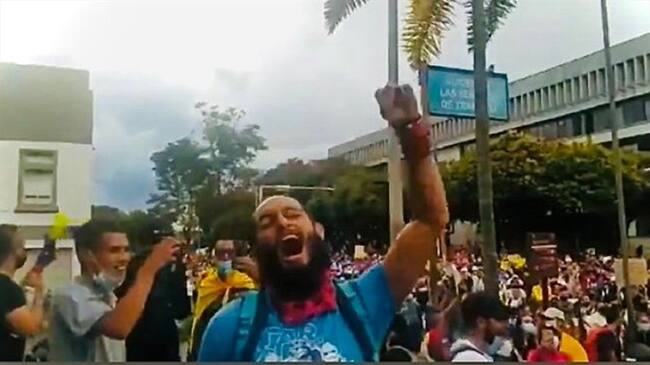 En Sigue La W, familiares y amigos recordaron a Lucas Villa, quien falleció este martes luego que se le diagnosticara muerte cerebral.. Foto: Colprensa