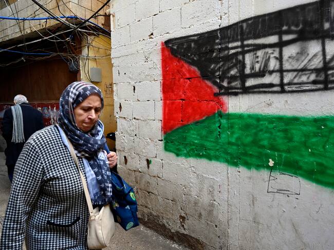 Hamás llama a palestinos a rebelarse ante cualquier medida que prohíba el rezo en Al Aqsa. (Alemania, Líbano, Estados Unidos) EFE/EPA/WAEL HAMZEH